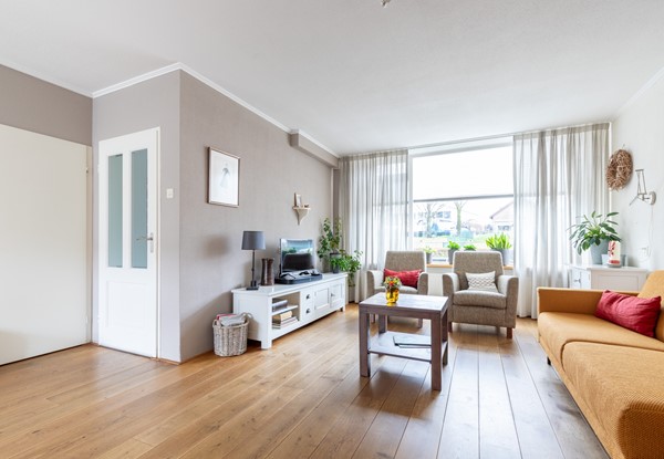 Medium property photo - Emmalaan 34, 2481 BA Woubrugge